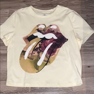 Yellow Rolling Stones t-shirt